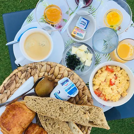 بيت ضيافة Twenty Rent كانيو سور مير