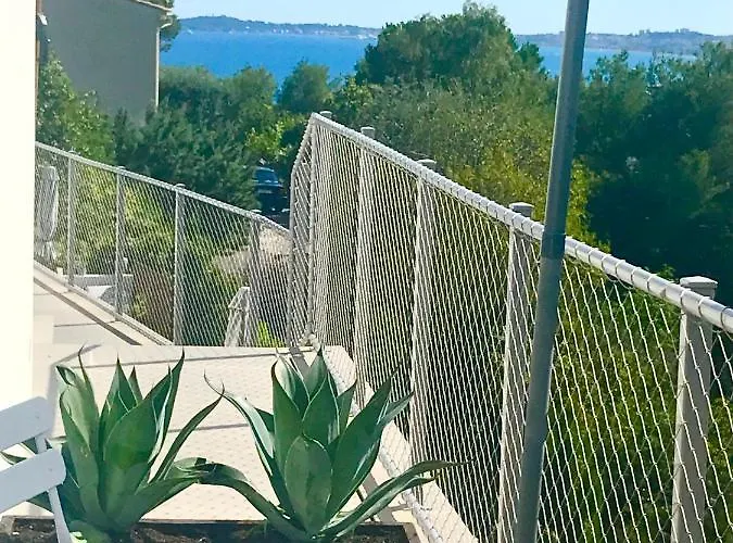 Twenty Rent Pensionat Cagnes-sur-Mer