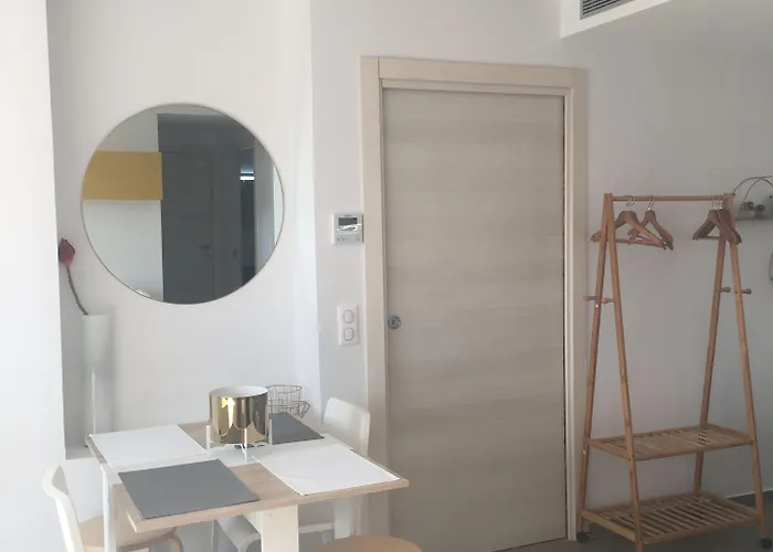 Twenty Rent
